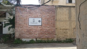 Signs and walls  014